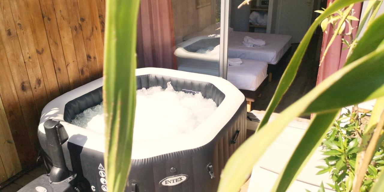 Hotel Sable Et Soleil - Port, Plage Et Jacuzzi Prive Fréjus 외부 사진