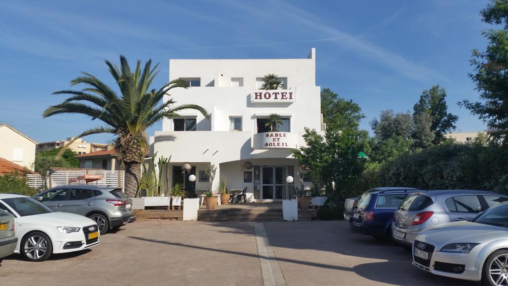 Hotel Sable Et Soleil - Port, Plage Et Jacuzzi Prive Fréjus 외부 사진